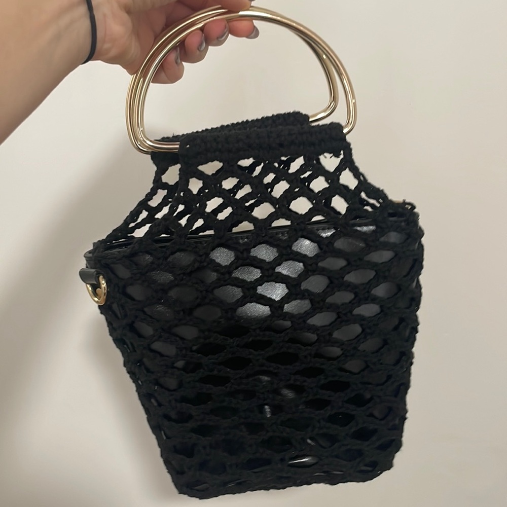 Small crotchet bucket bag